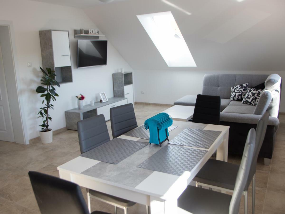 Apartman U Fuxu Zleby المظهر الخارجي الصورة